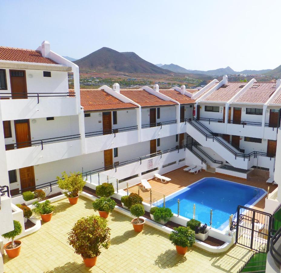 Stylish Flat And Pool With 3 Rooms, Sleeps 6, Los Cristianos Лос-Крістіанос Екстер'єр фото